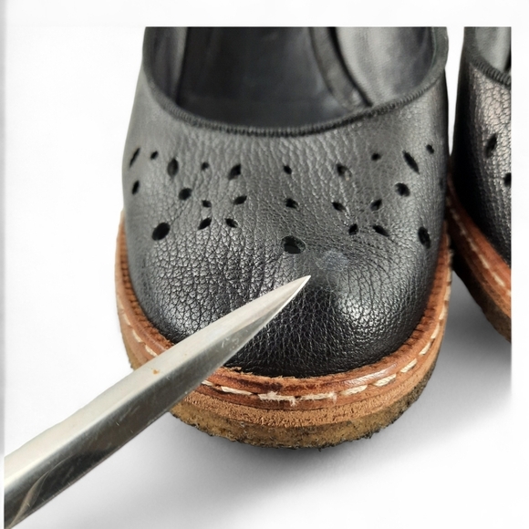 CHLOE Crepe Sole Welted Black Pumps Perforated Rubber Platform Chunky Heel 10 - Picture 4 of 12